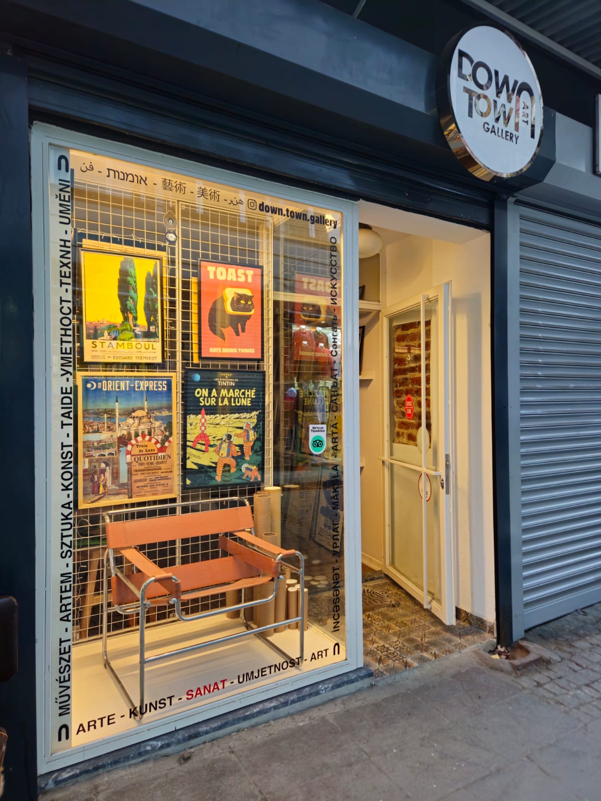 Downtown Gallery İstanbul'a Nasıl Gidilir?