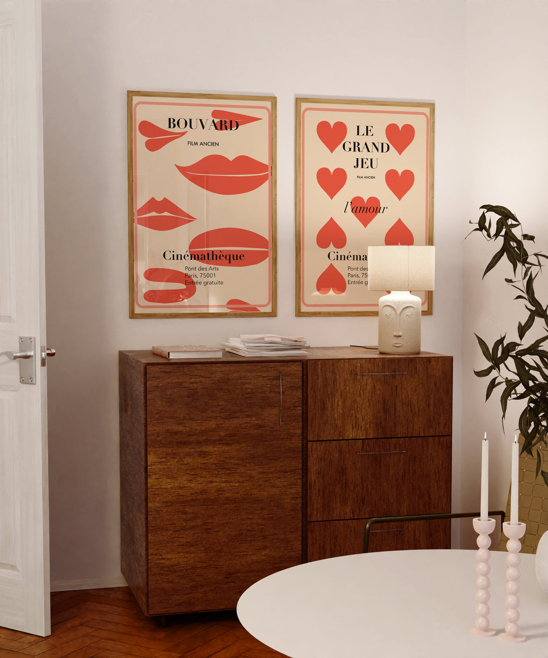 Fransız Sineması Estetiği: 2'li Poster Seti – Retro Dudak ve Kalp Tasarımları